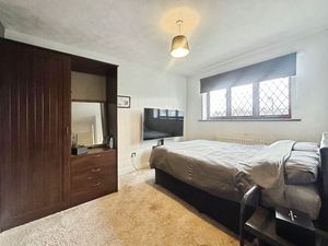 Photo 17- click for photo gallery